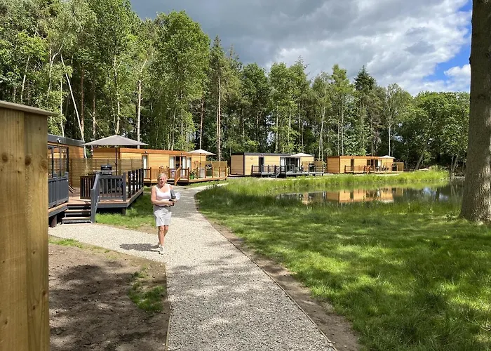 Pine Boutique With Hot Tub For Couples & Dog York