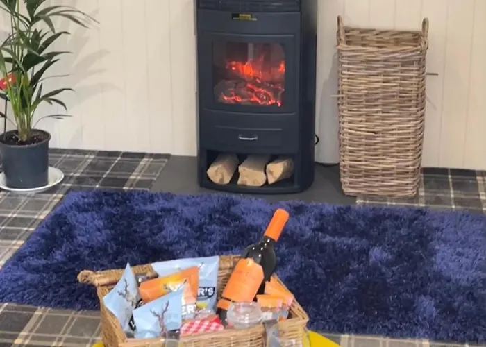 Сasa de vacaciones Pine Boutique With Hot Tub For Couples & Dog