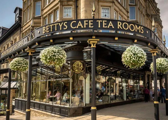 Pine Boutique With Hot Tub For Couples & Dog * York