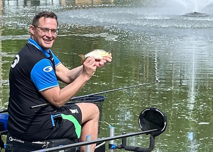 Сasa de vacaciones Pine Boutique With Hot Tub For Couples & Dog York