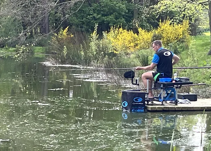 Pine Boutique With Hot Tub For Couples & Dog *