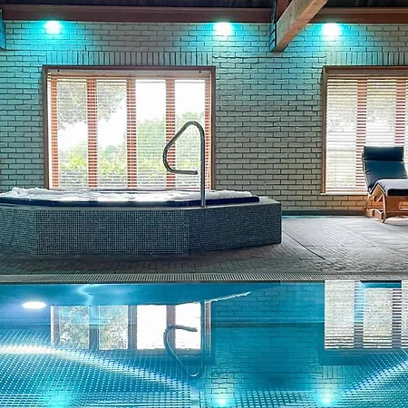 Pine Boutique With Hot Tub For Couples & Dog Dom wakacyjny