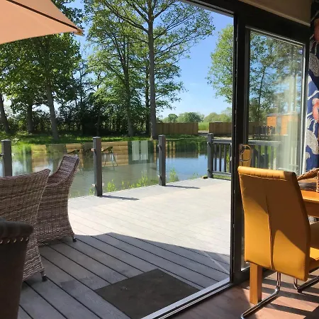 Pine Boutique With Hot Tub For Couples & Dog 度假居